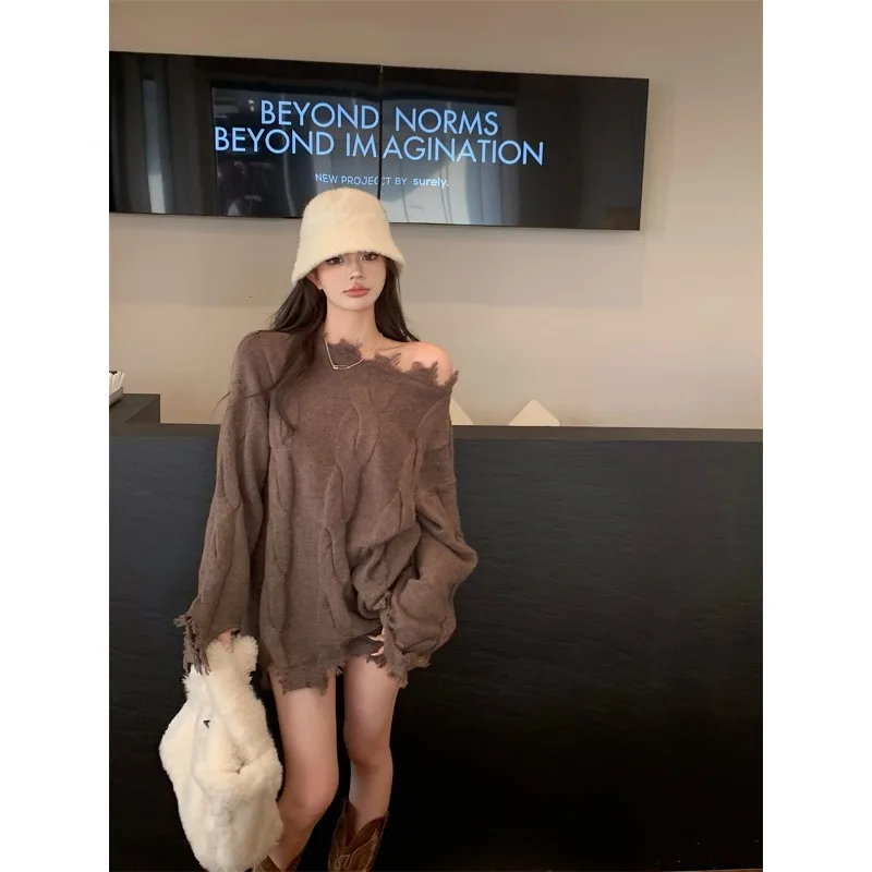 

Sweater sweater women's autumn and winter new lazy soft waxy loose hem hole top