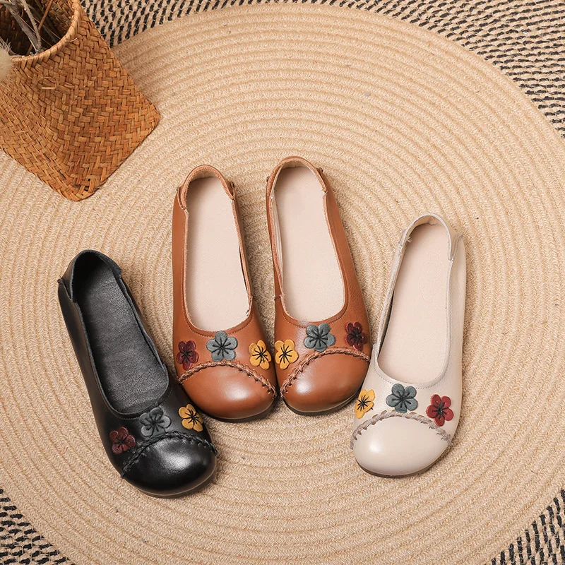 Genuine Leather Mom Shoes 2023 Retro Patched Leather Flats with Three floral Decos Casual Women's Round Toe Handmade Loafers