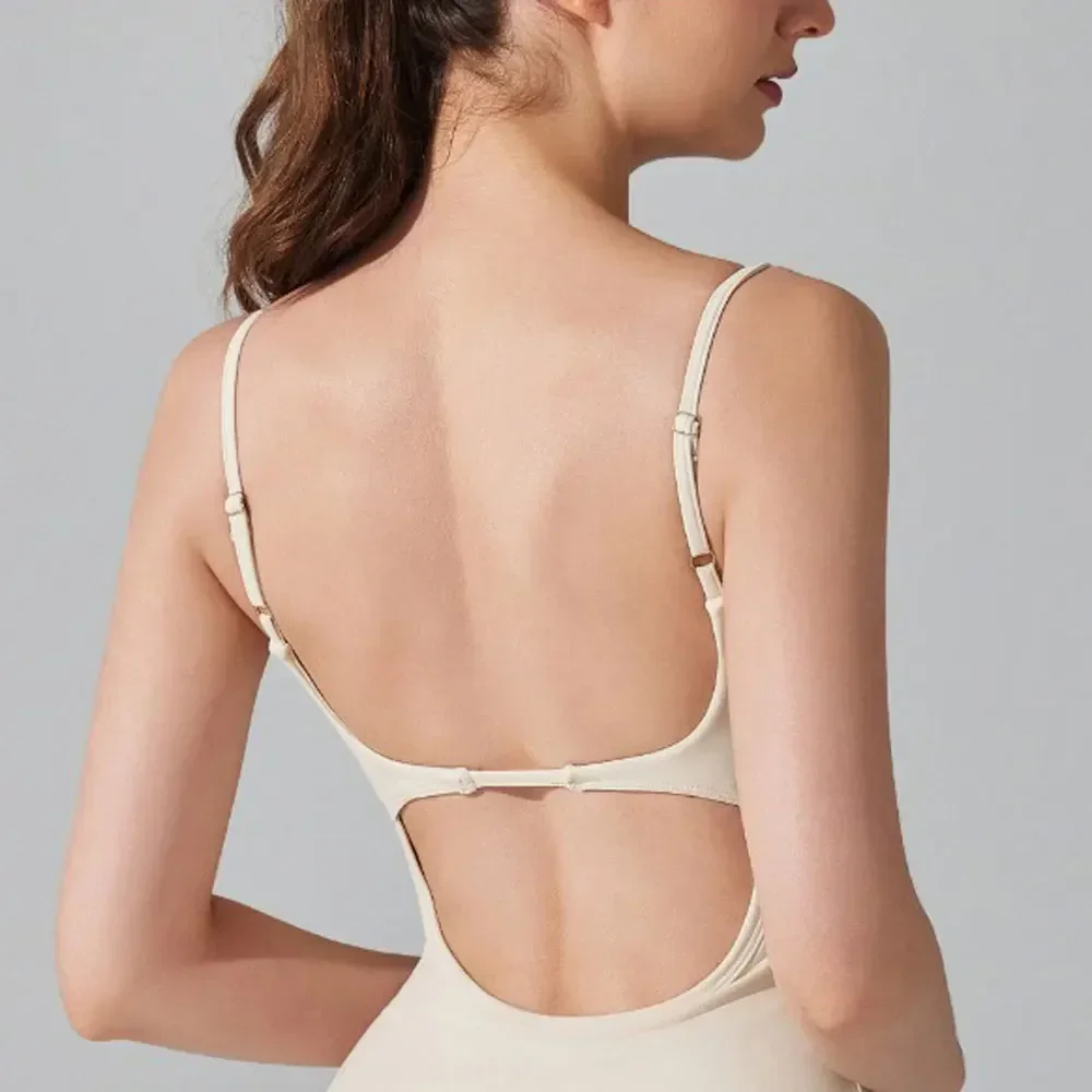 Спортивное платье с защитой от воздействия телесного цвета антибактериальное