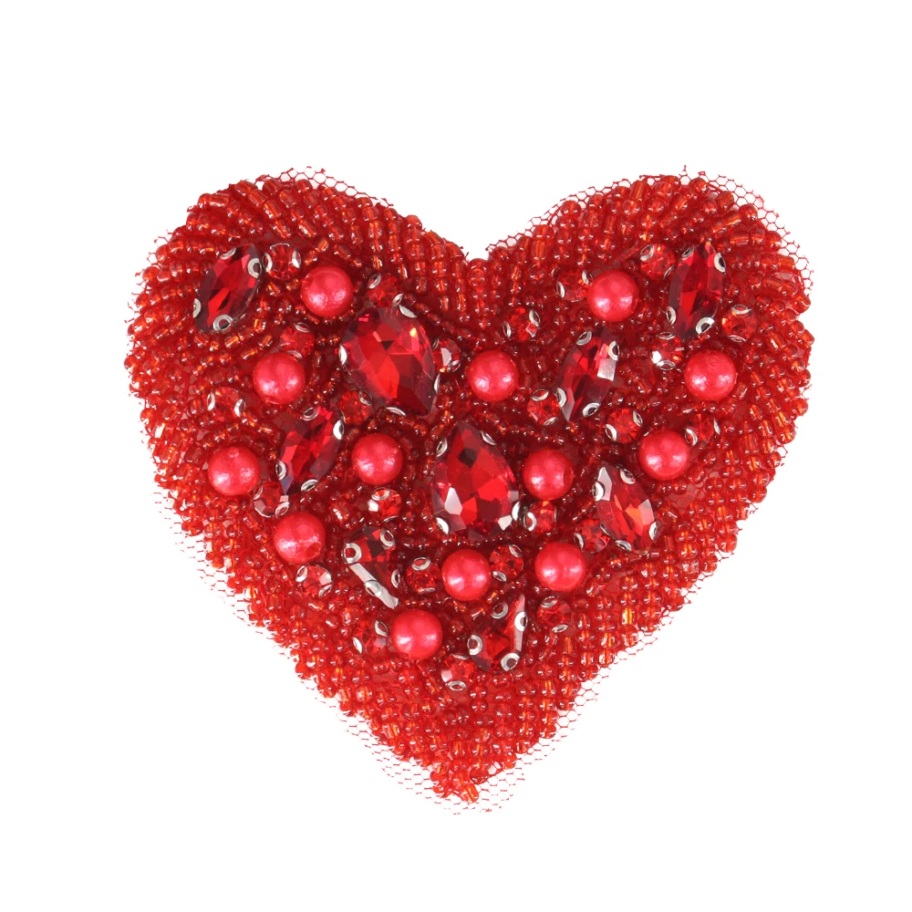 Нашивки с вышивкой в виде красного сердца для одежды курток рюкзаков украшенные