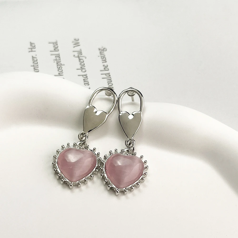 

Rundraw Fashion Heart Pink Zircon Stud Earring Cute Women's Sweet Earrings Summer Party Favor Jewelry Pendientes Verano 2022
