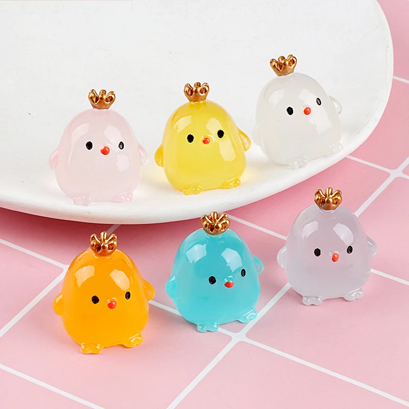 50 шт. 3D светящиеся прозрачные каучуковые короны курица кабошон очаровательные DIY ремесла поставки микро ландшафтное украшение 27x28 мм 50 шт. 3D светящиеся прозрачные каучуковые короны курица кабошон очаровательные DIY ремесла поставки микро ландшафтное украшение 27x28 мм