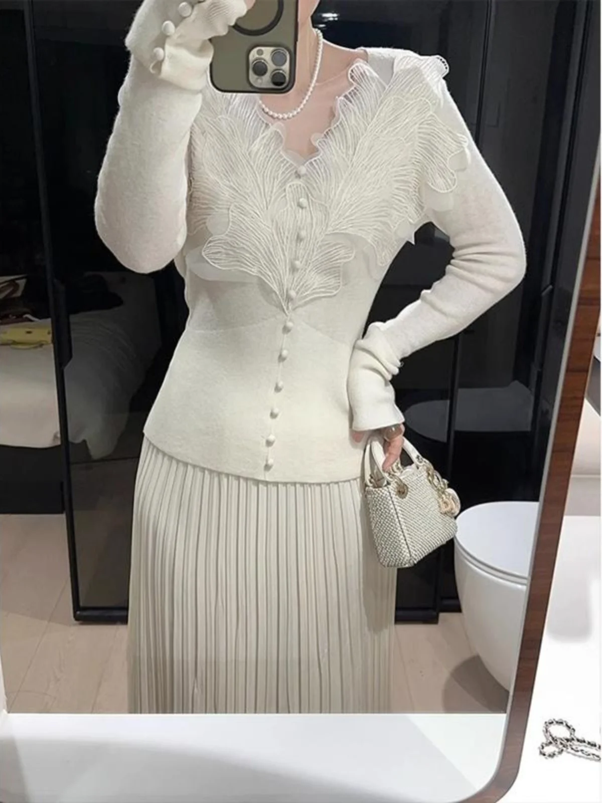 Элегантное темпераментное кружево больших размеров осенне-зимнее женское