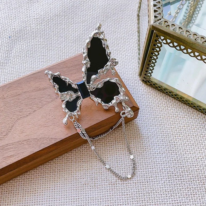 

New Brooch Black Butterfly Sweater Accessory with Corsage Female Design Sense Niche Exquisite High-end Sense Cool Style Brooch