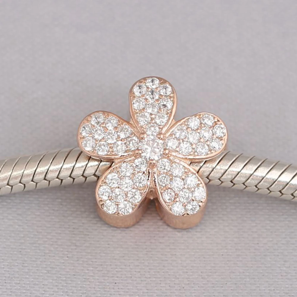 Подлинный ослепительный мерцающий Шарм-Маргаритка подходит для женского