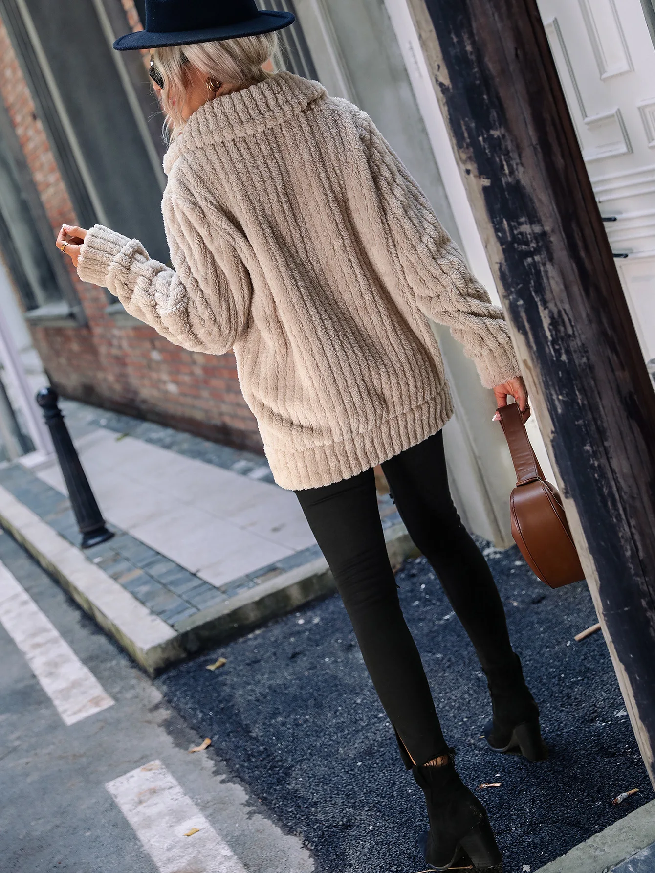 Fashionable new style women's lapel pit strip zipper long sleeve solid color medium long reversible plush coat