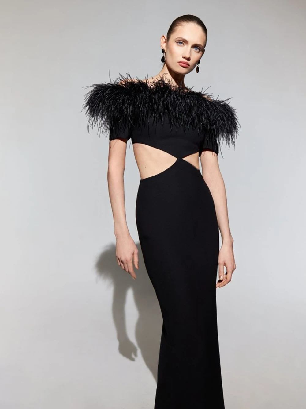 High Quality Women Prom Gowns Elegant Feather Furry Camisole Dress Cut Out Maxi Long Celebrity Evening Party Birthday Dresses