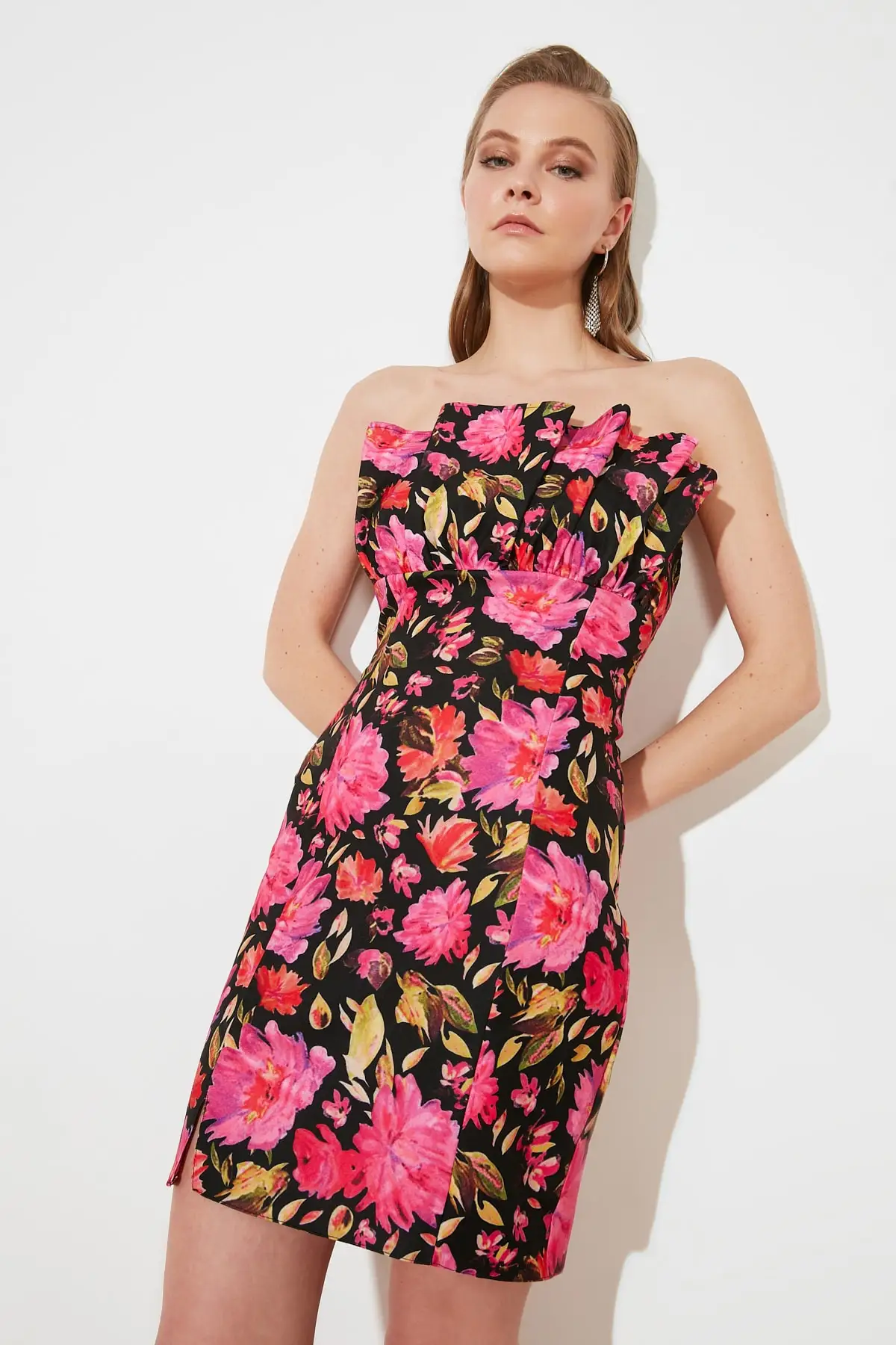 

Trendyol Collar Detail Dress TPRSS21EL3063