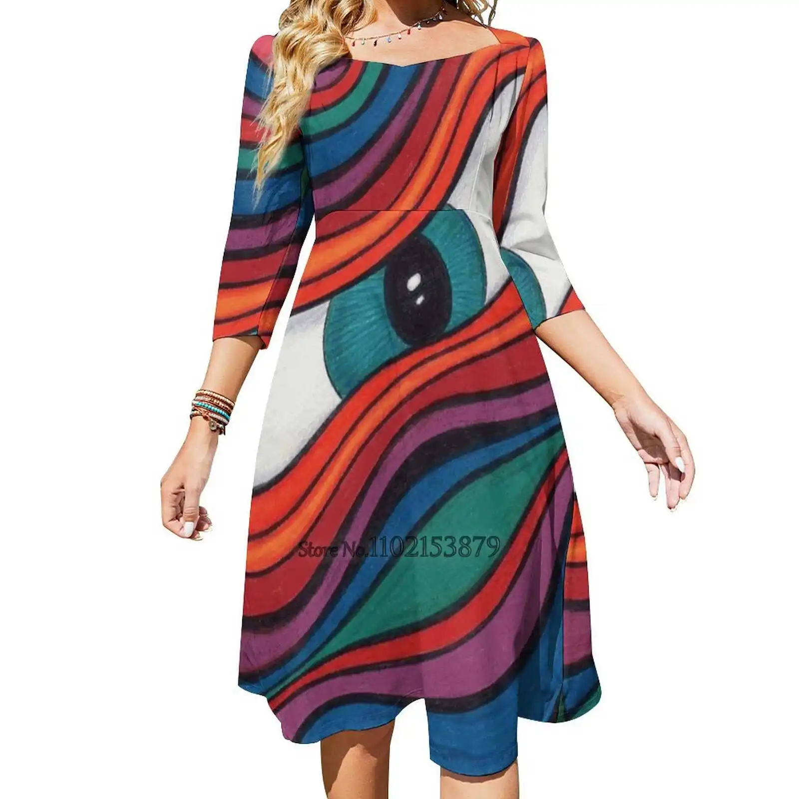 

Платье с квадратным вырезом, открытой спиной и шнуровкой сзади