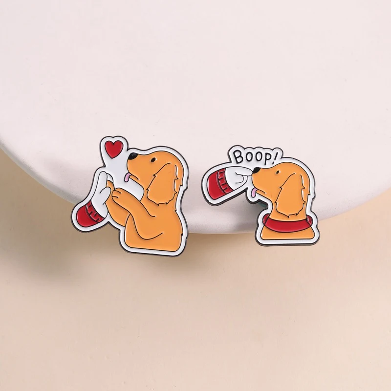 Фото Эмалевый значок Boop Golden Retriever: милый дизайн с носом и лапой, в форме сердца, для любителей собак, для повседневного ношения, талисман удачи №1