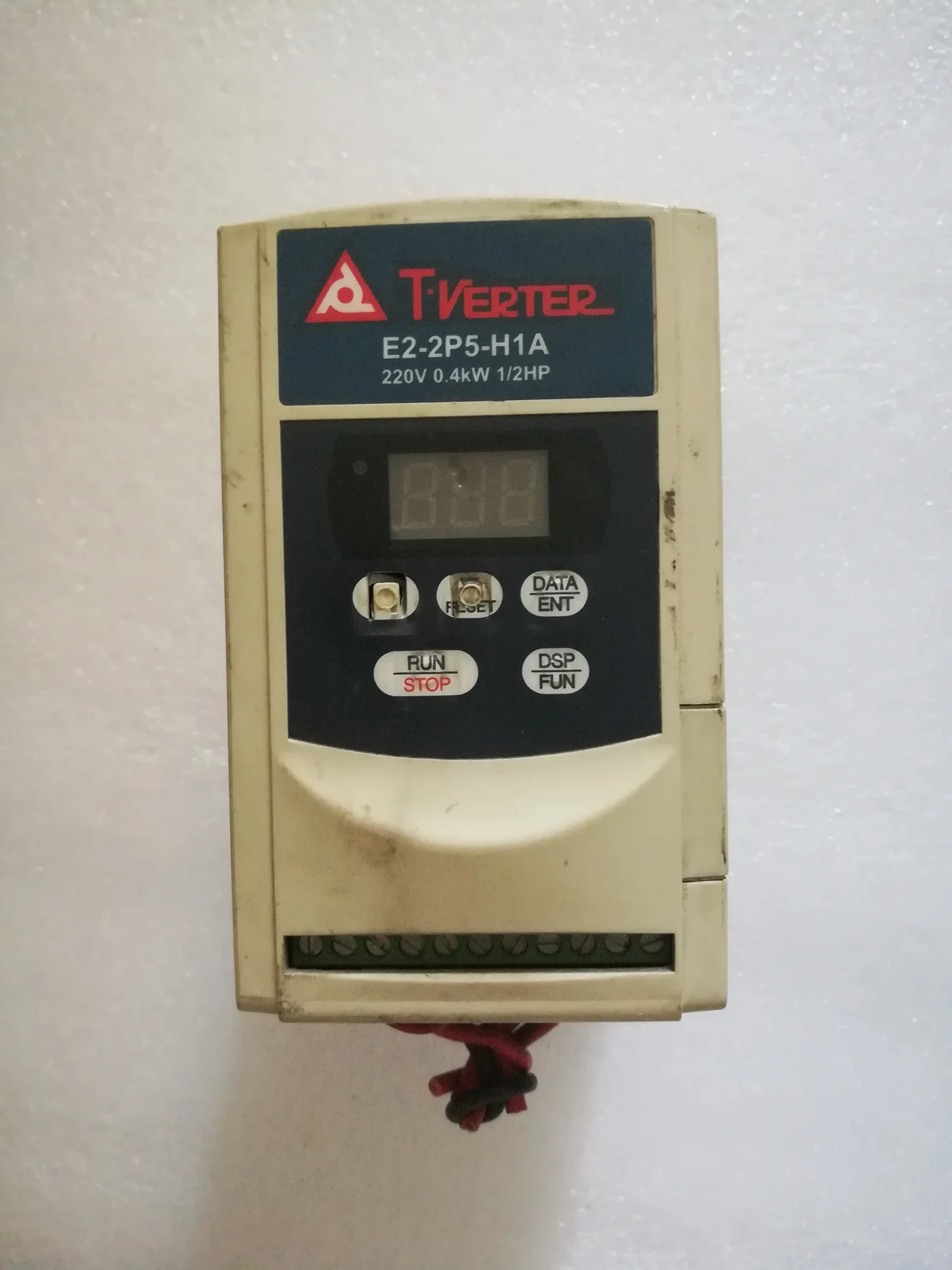 

E2-2P5-H1A 0.4KW 220V INVERTER , Used one , 85% appearance new , 3 months warranty , fastly shipping