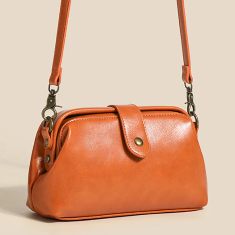

Casual Leather Shoulder Bags Retro Handmade Doctor Bag Clutch Crossbody Bag Women Vintage Style Travel Handbags Messenger
