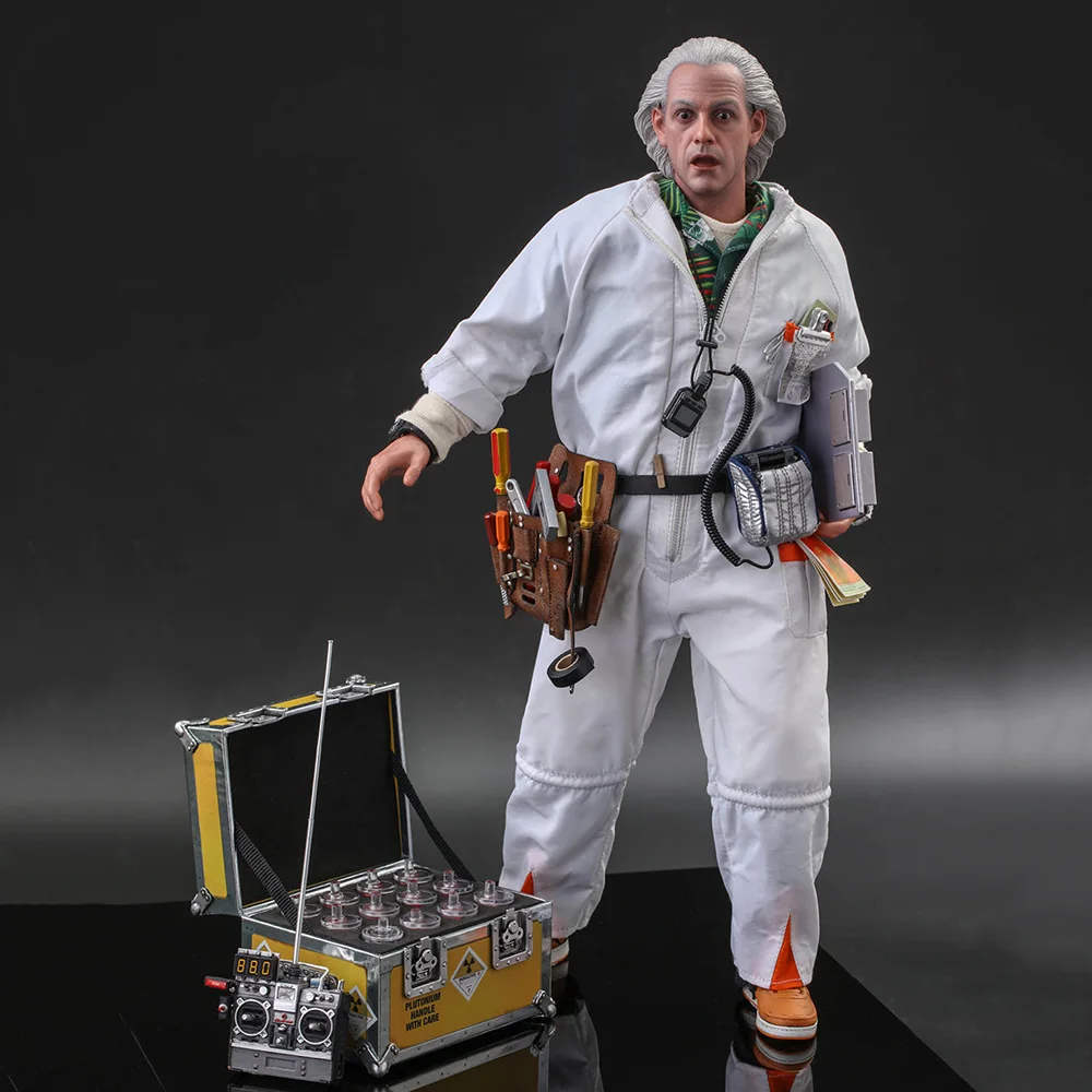 

HOTTOYS MMS609 MMS610 Dr. Emmett Brown Back To The Future Part 1/6 Movie Character Model Art Collection Toy Gift