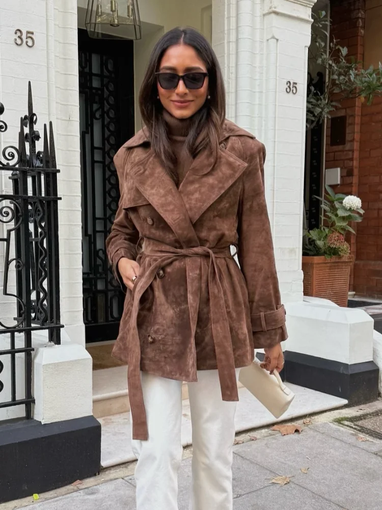 Новинка 2024 шикарная двубортная замшевая куртка с поясом для женщин классические