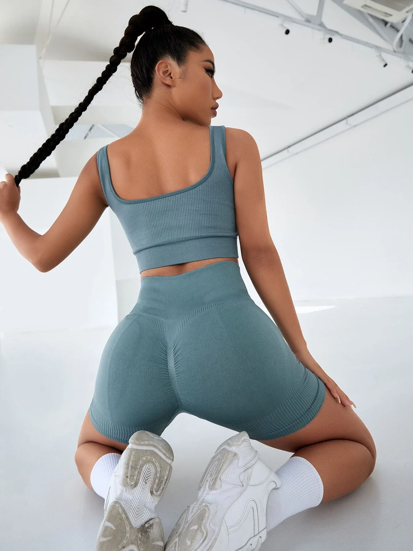 

Seamless Solid Ribbed Knit Sports Set