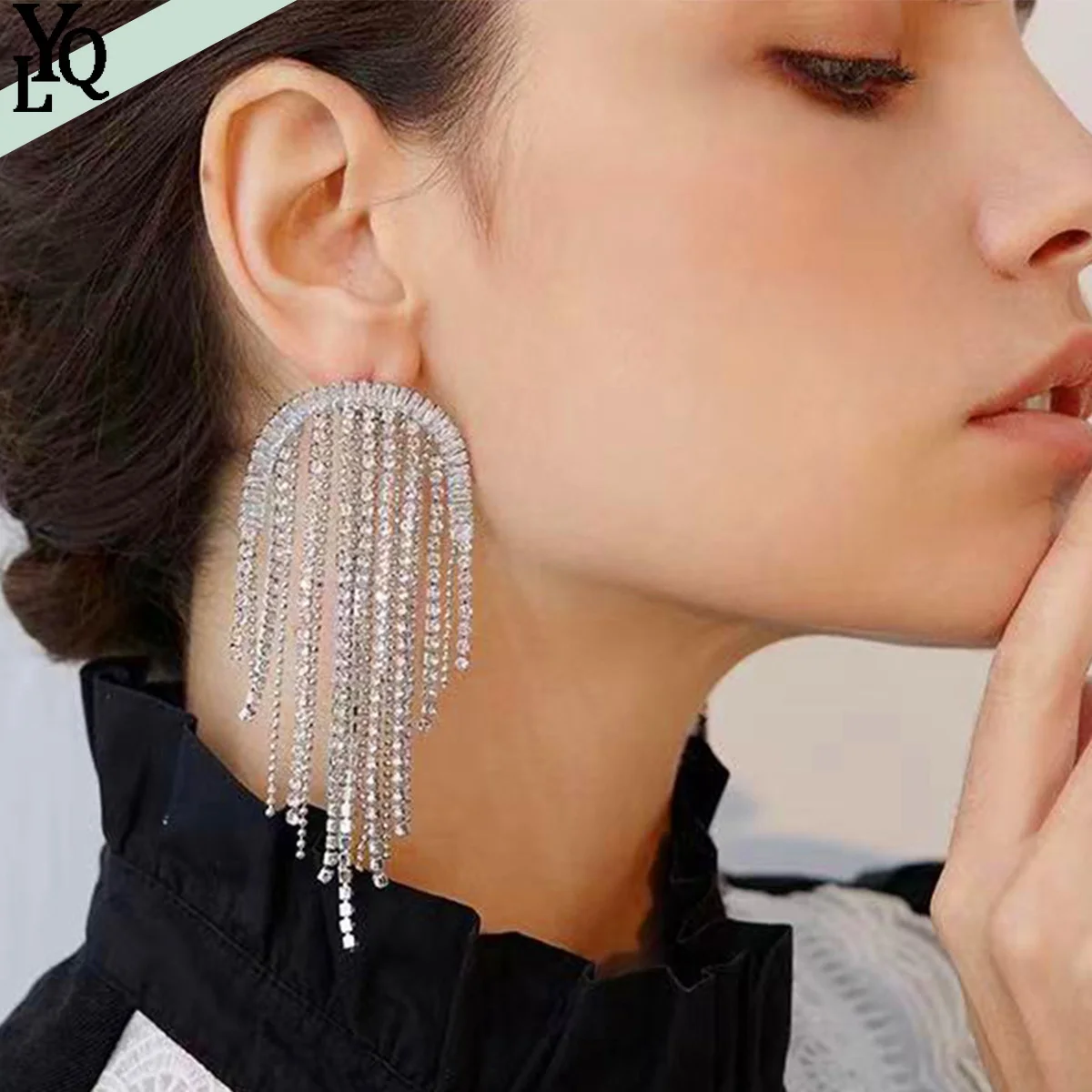 

Personalized Exaggerated Arched Rhinestone Women's Banquet Earrings