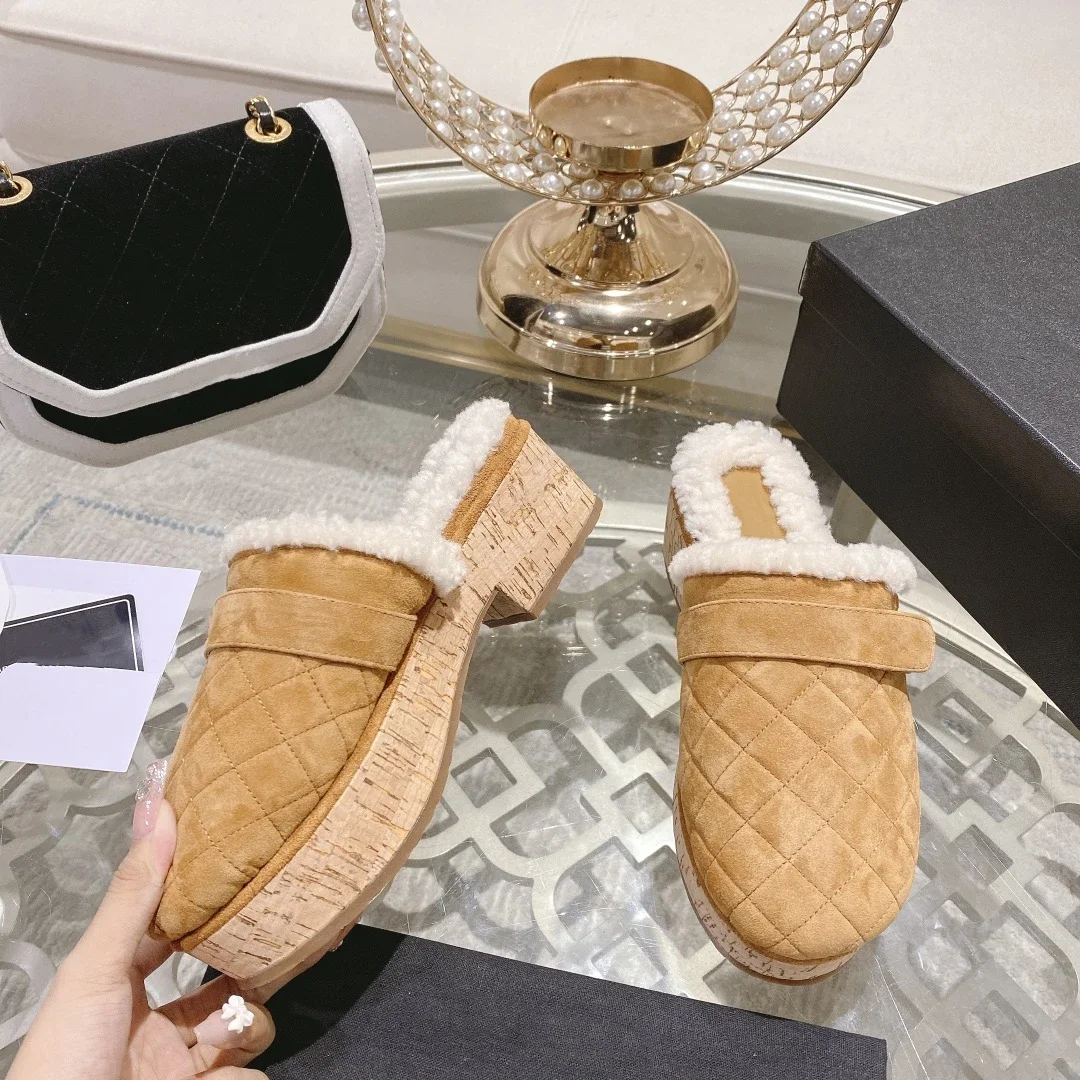 

Женские замшевые шлепанцы, натуральная кожа, каблук средней высоты