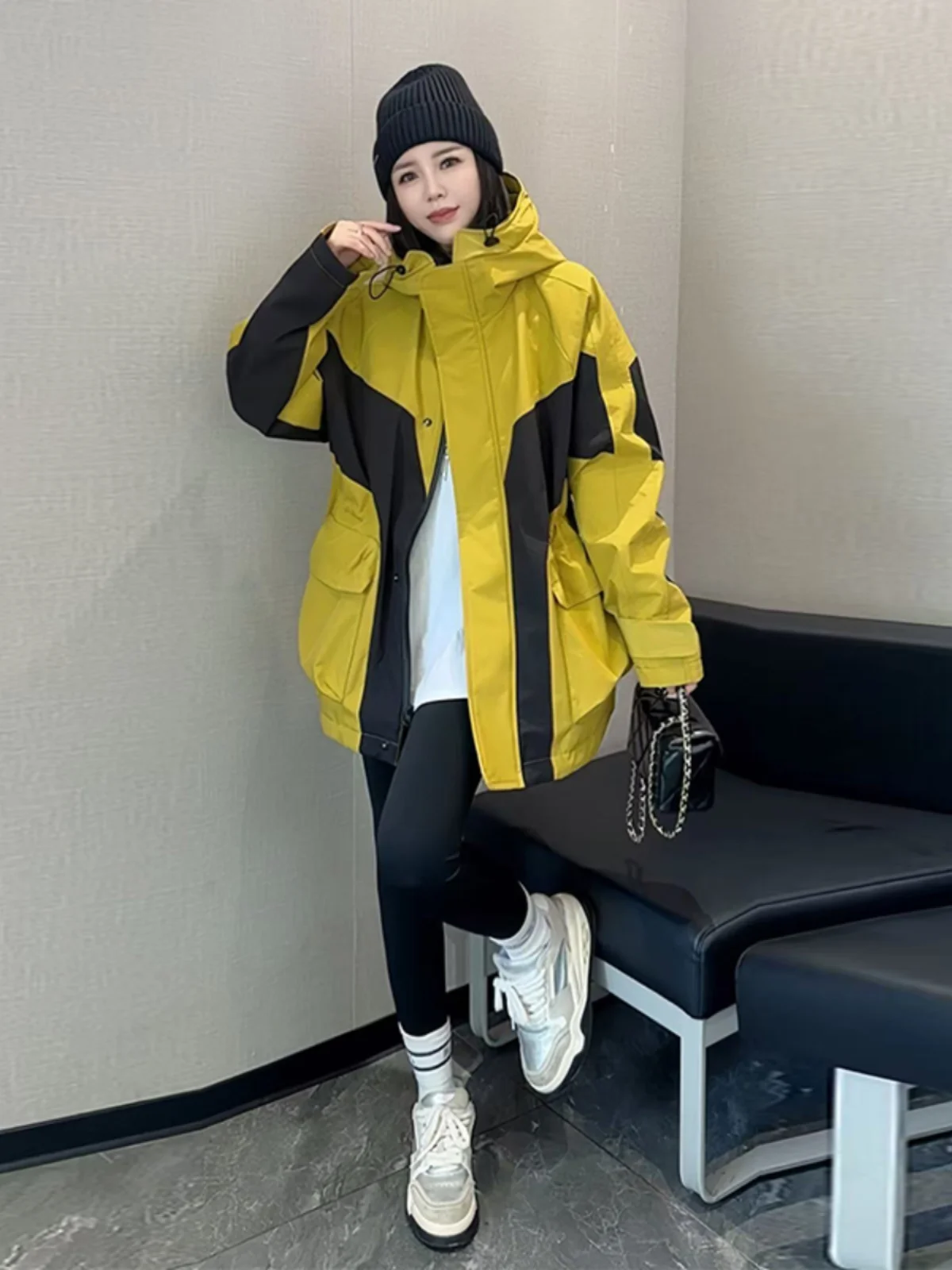 Куртка с капюшоном контрастного цвета облегающая талию женский пуховик Ozhouzhan