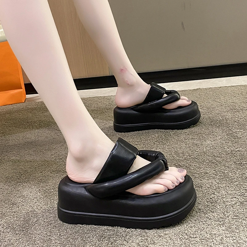 

High-Heeled Shoes Lady Rubber Flip Flops Summer Clogs Woman Slippers Flat On A Wedge Platform Pantofle Slides Hawaiian Beach