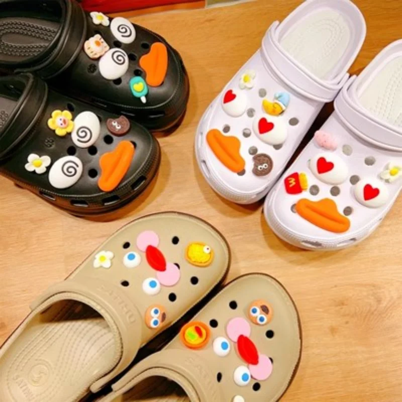

Funny Duck Mouth DIY Shoes Charms for Croc Cartoon Cute Croc Charms Designer Quality All-match Croc Accessories Fashion Hot Sale