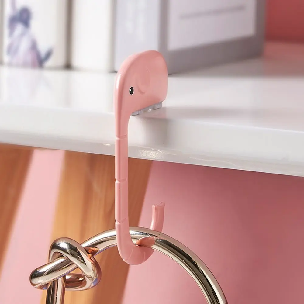 

Декоративная подвесная пластиковая вешалка для путешествий