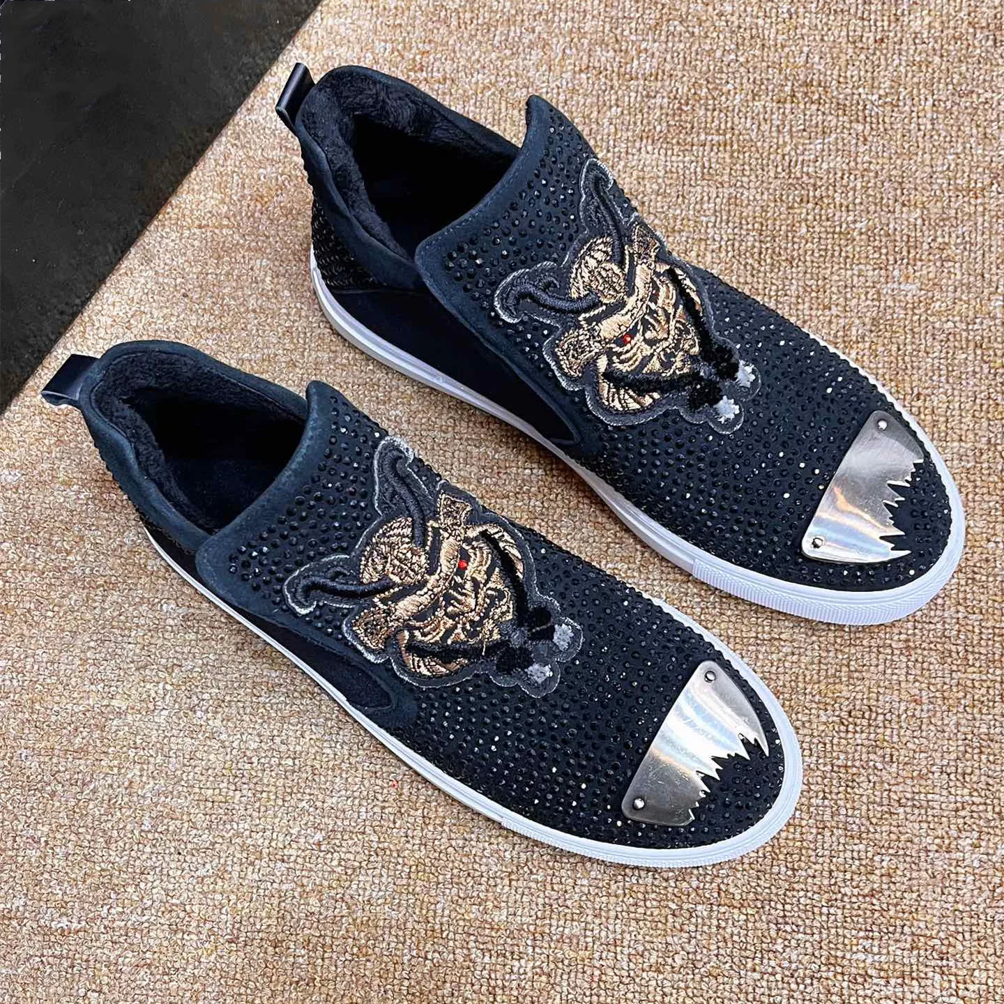 

Дизайнерские ботинки, высокие ботинки, бриллиантовые рандомные мотоциклетные кроссовки, Зимние ботильоны без шнуровки, высококачественные меховые ботинки в западном стиле