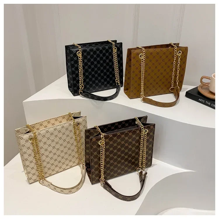 Новая сетка 2024 большая вместительная сумка-тоут с ремешком-цепочкой женская