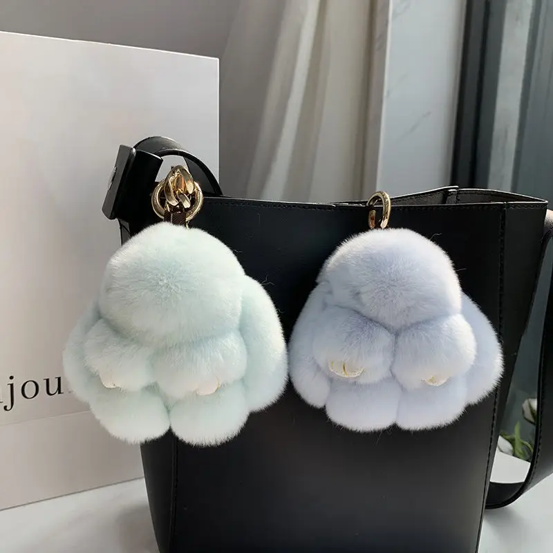 Fluffy Real Rabbit Fur Bunny Keychain Ladies Keychain For Car Keys Phone Keyring Plush Wholesale Bag Accessories Luxury Bag Moto