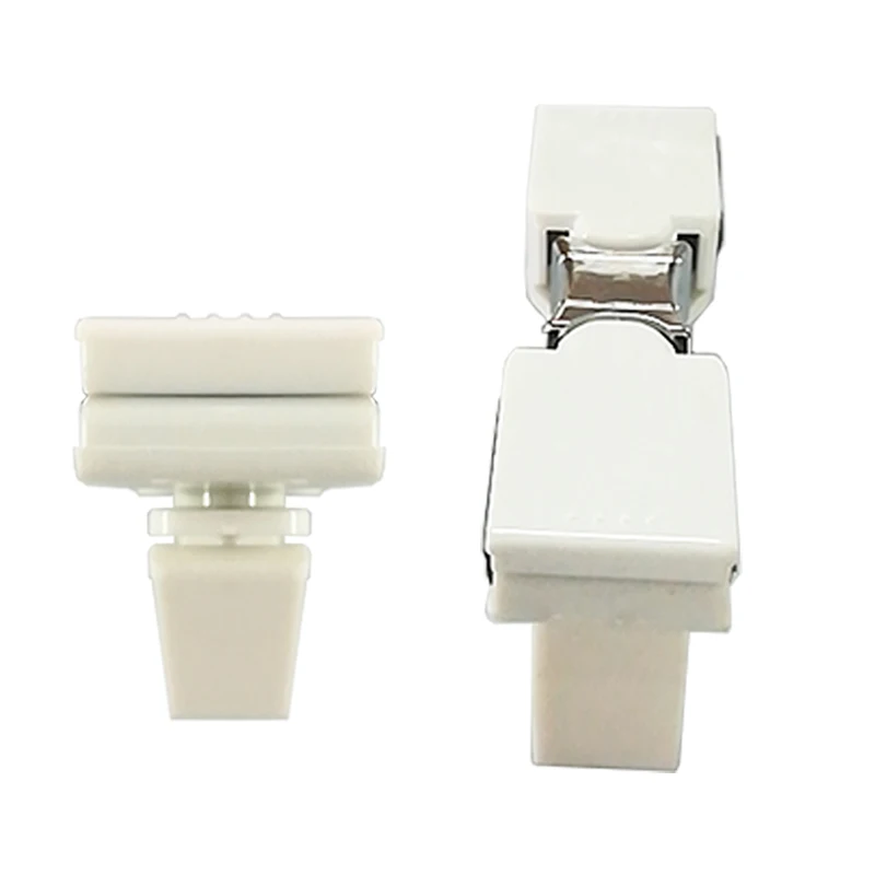 

Eye Glasses Card Ticket Holder Black white Auto Vehicle Car Sunglass Clip Auto Fastener for A/udi new A3 A4L A6L Q3 Q5