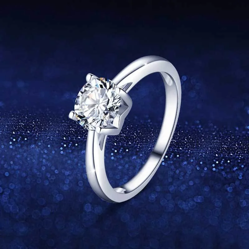 

Iqvru Iker d Цветовая копия 100% искусственный камень бриллиант 50 баллов 1 2 карата искусственное серебряное кольцо элегантный классический F