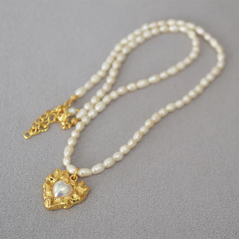 

Freshwater Pearl Chocker Vintage Style Love Heart Charm Women Necklace