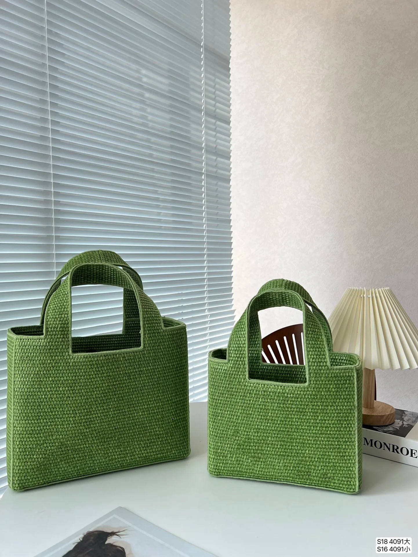 

New Brand Luxury Designer Gate Paulas's Lafite Woven Tote Bag ​Single Shoulder Crossbody Bag Size:large 37*30cm/ Small 25*20cm