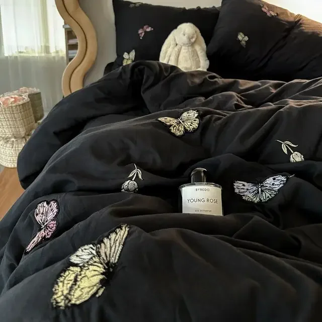 

Комплект постельного белья из бамбукового волокна с рисунком бабочек