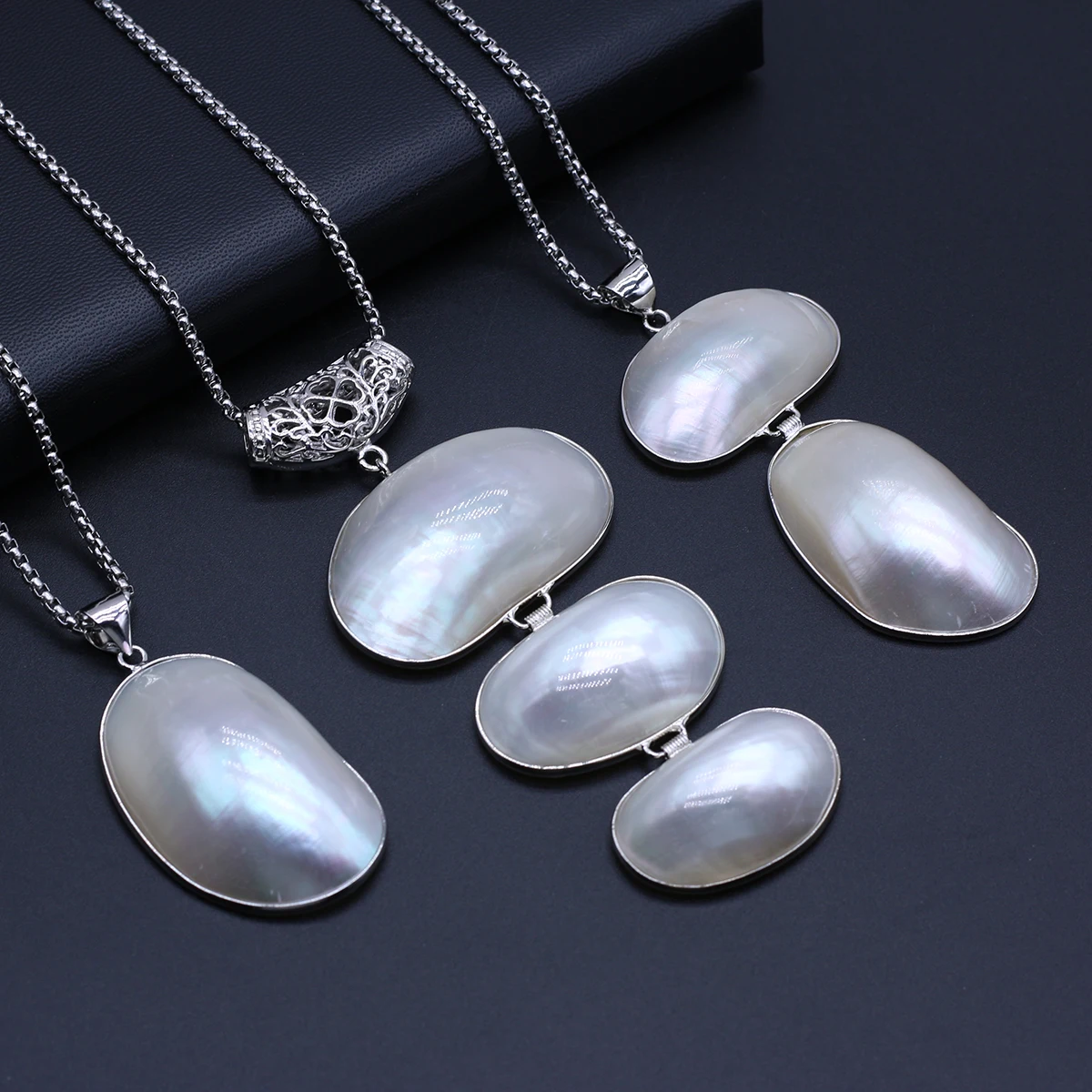 

Metal Chain 7 Kinds Of Natural Shell Irregular Egg Shaped Pendant Necklace Charming Party Wedding Women Jewelry Necklace Gift