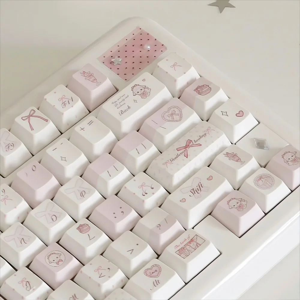 Фото Розово-белые кейкапы с тематикой овечек, профиль Cherry, PBT, горячая сублимация, оригинальная высота, аксессуары для механических клавиатур №5
