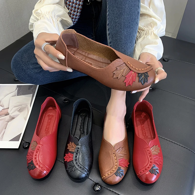 

Women Soft Leather Shoes 2022 New Summer Loafers Women's Slip-on Soft Sole Flat Shoes Vintage Fashion Leather Shoes Plus Size 42