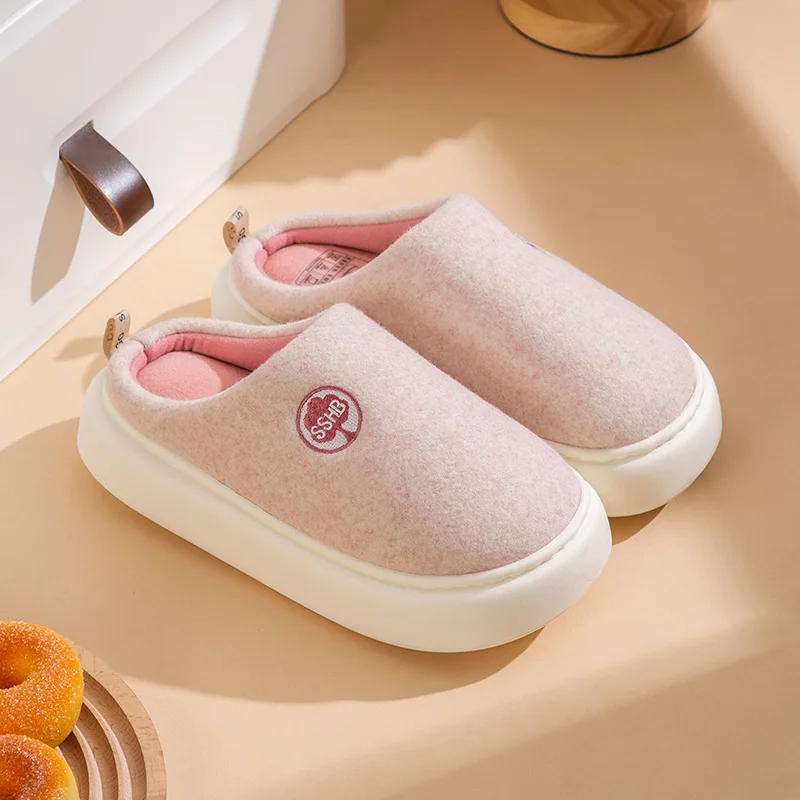 Autumn Winter 2022 New Men's And Women's Indoor Simple Solid Color Thick Sole Soft Comfortable Home Couples Latex Cotton Slipper