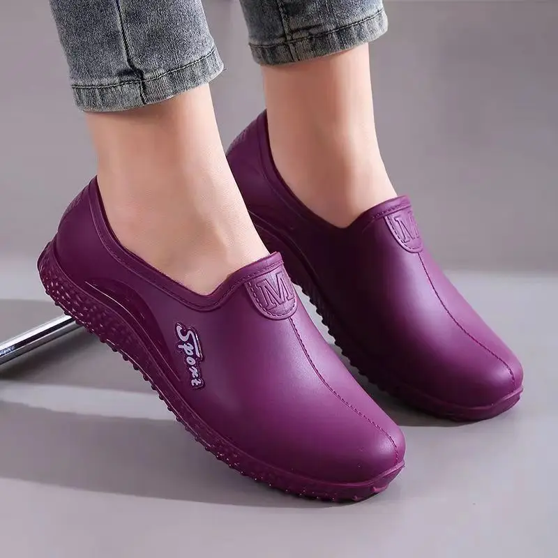 Женские туфли без шнуровки с низким верхом и мягкой нескользящей подошвой