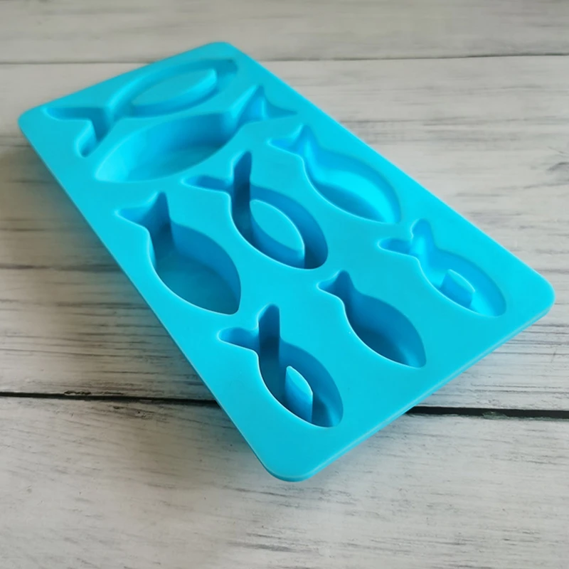 

8 Cavities Animal Fish Shape Chocolate Mold Baking Tool Baking Pastry Tools Silicone Mould Ice Cube Tray Non-stick Flexible