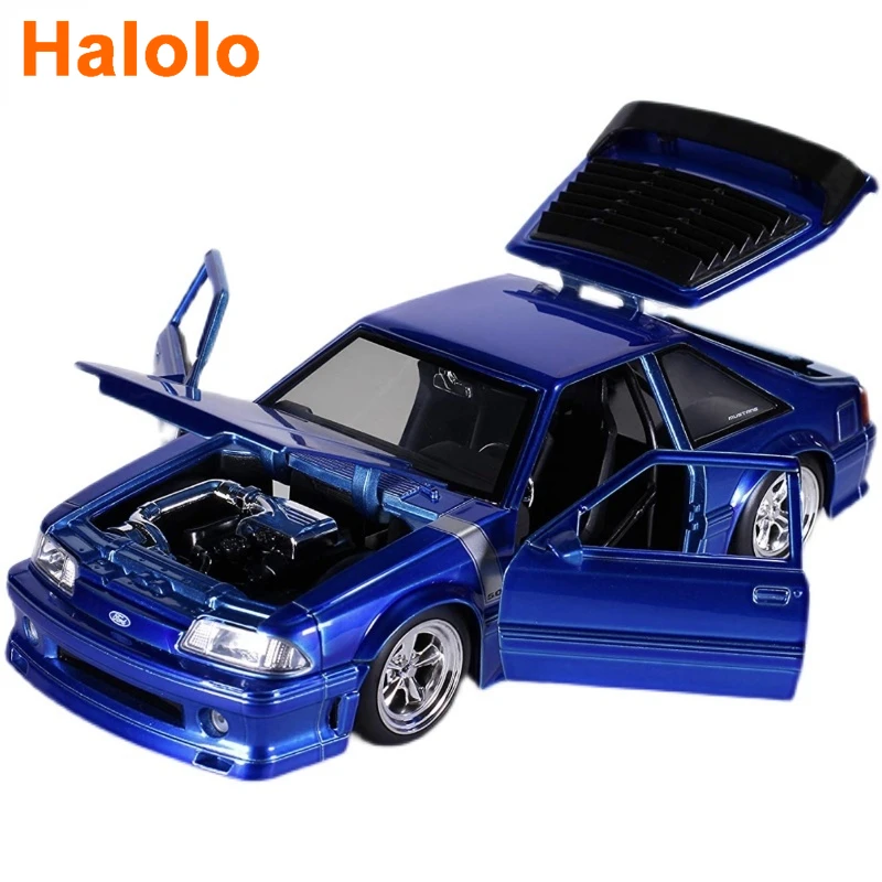 

Модель автомобиля Ford Mustang GT из металлического сплава, 1:24, 1989