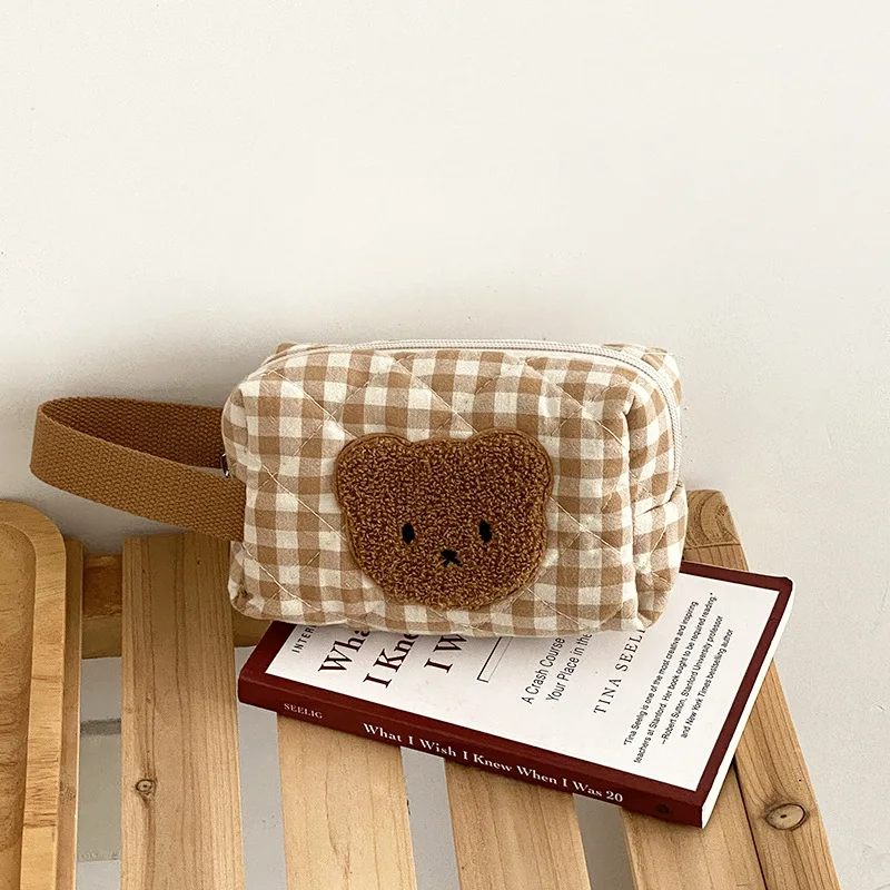 

Cute Bear Makeup Pouch Portable Large Capacity Cosmetic Box Case Bags Checkerboard Lattice Women Female Storage Make Up Cases