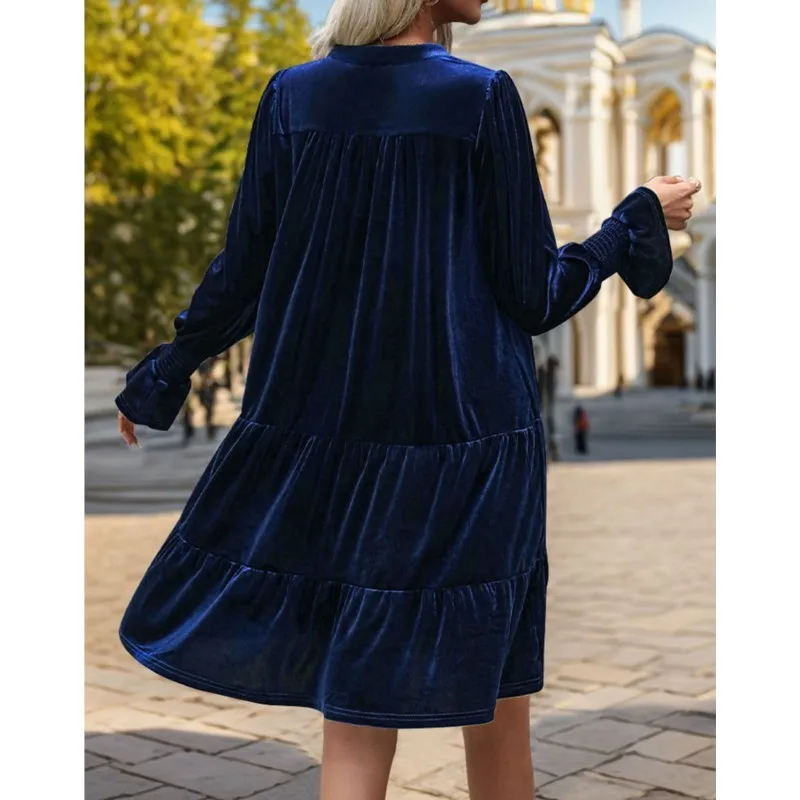 Сплошное вельветовое женское осеннее платье элегантное и модное подметающее