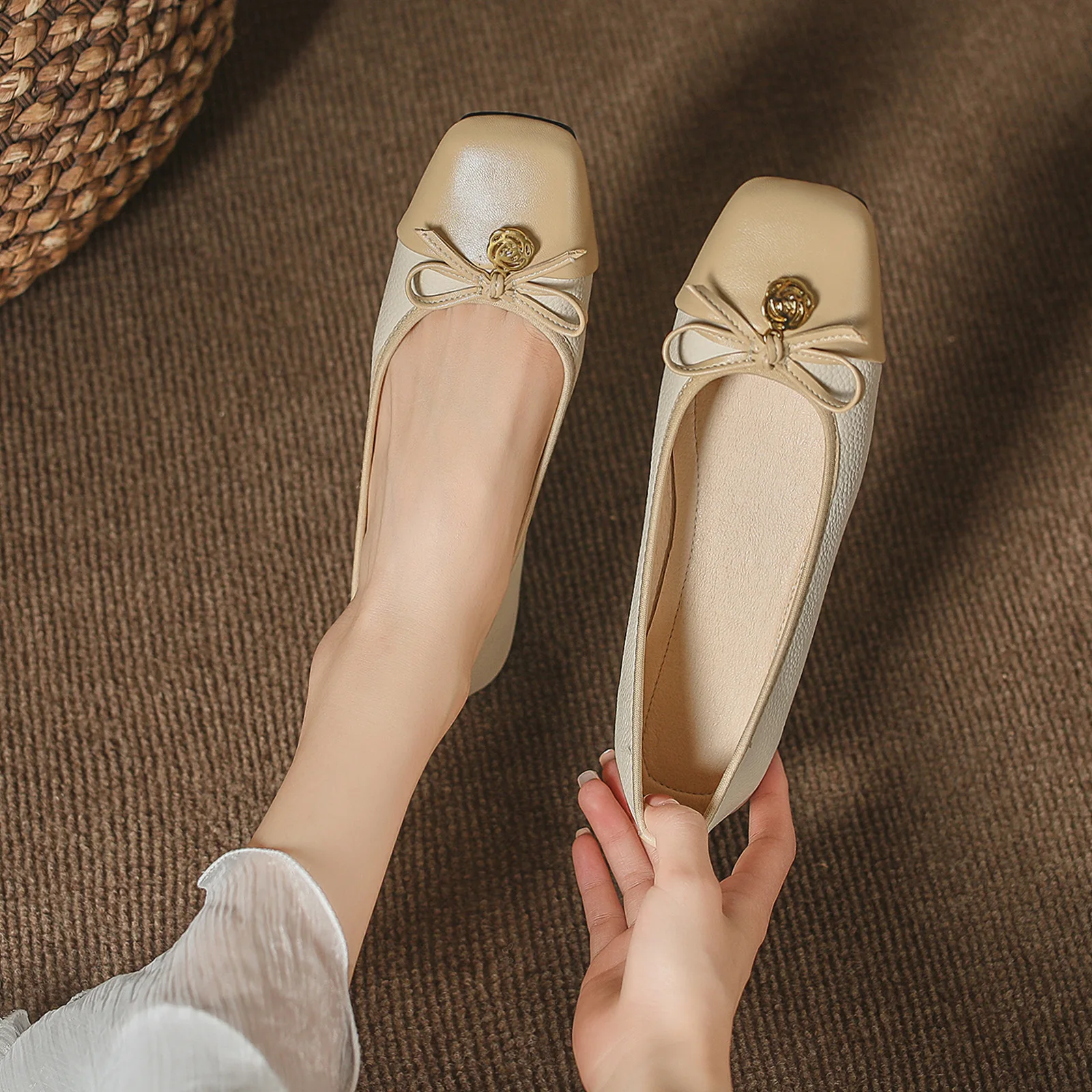 New Arrival Chinese Mary Jane Women Classy Ladies Sweet Flat Shoes