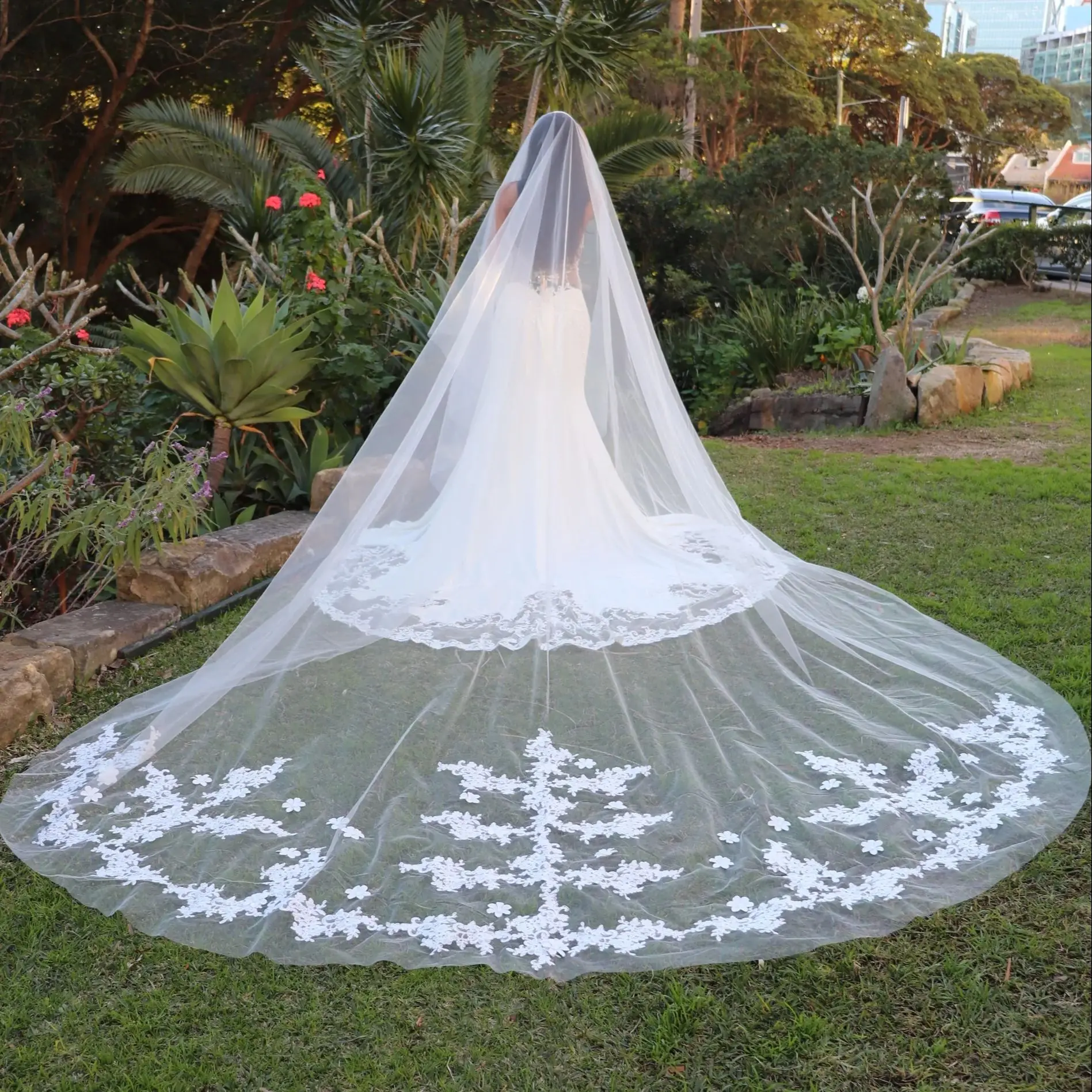 

YouLaPan V116A Bridal Veils Wedding Cathedral Length 2 Tier Bridal Lace Long Veils for Wedding Embroidered Mantilla Bride