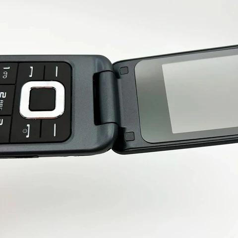 Оригинальный раскладной мобильный телефон C3520 La Fleur 2G GSM, разблокированный мобильный телефон 2,4 дюйма, 1,3 МП. Сделано на 2011. Нет иврита меню