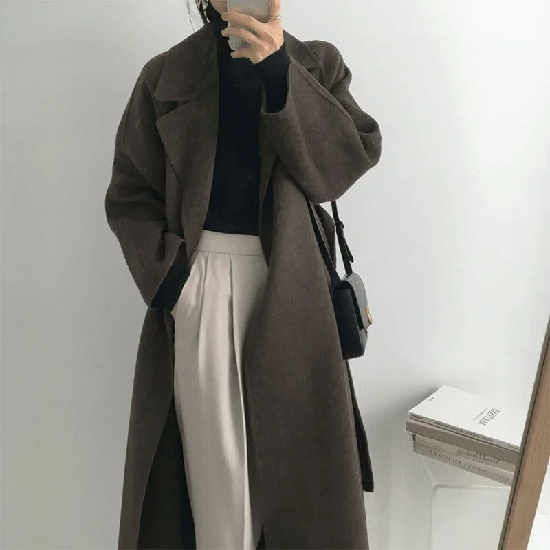 

2021 French Lazy Style Warm Female Fresh Winter 2021 Classical Belt Retro Loose Women Woolen Coats Chic Casual Long Coat Long
