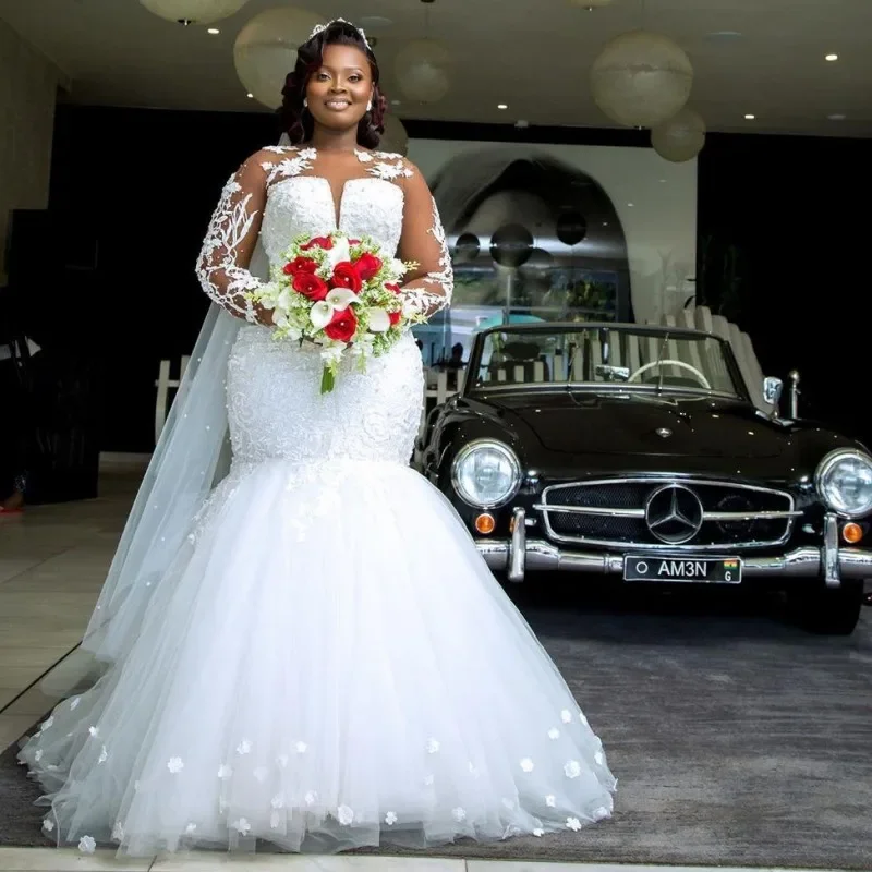 Основные платья по индивидуальному заказу с прозрачным вырезом и жемчугом