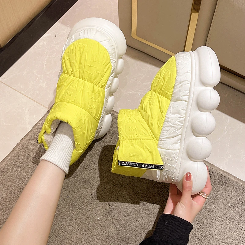 

Теплые женские зимние ботинки, зимние хлопковые тапочки, комнатные и уличные ботинки с высоким верхом и плюшевой подкладкой, обувь с цветно...