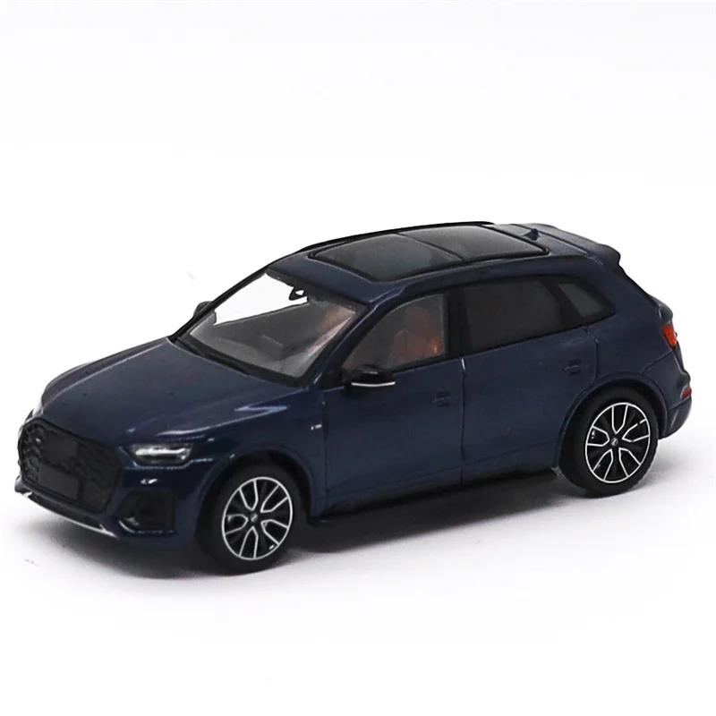 Фото Модель автомобиля JKM 1:64 Q5L (черный, белый, красный, синий) / LS 400 (золотой, белый, черный) из литого металла №5