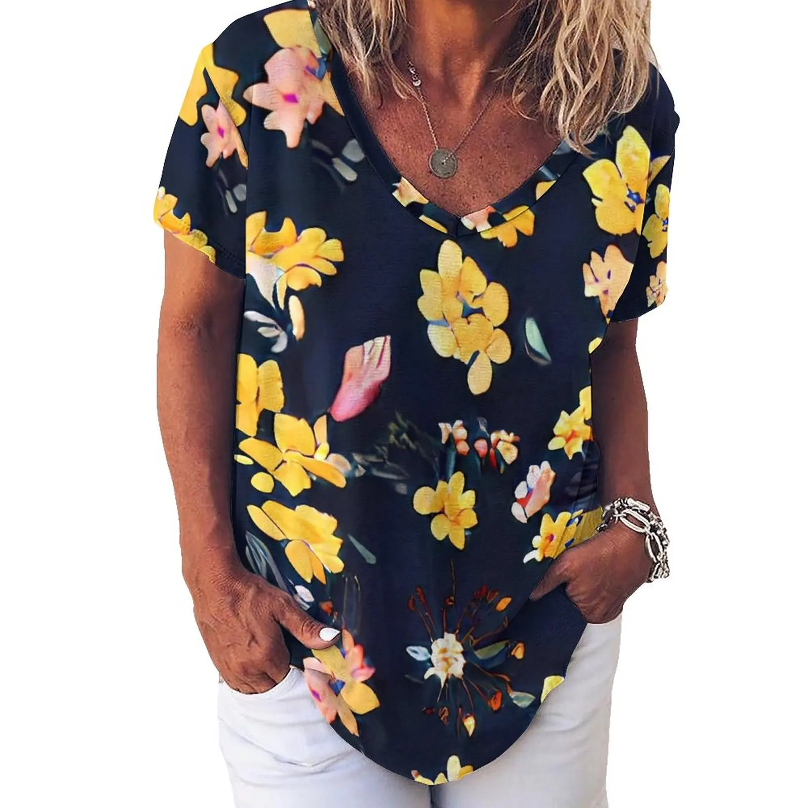 

Yellow Floral T-Shirt Vintage Flower Print Funny Oversized T Shirts Short Sleeve V Neck Basic Tees Women Summer Graphic Clothing